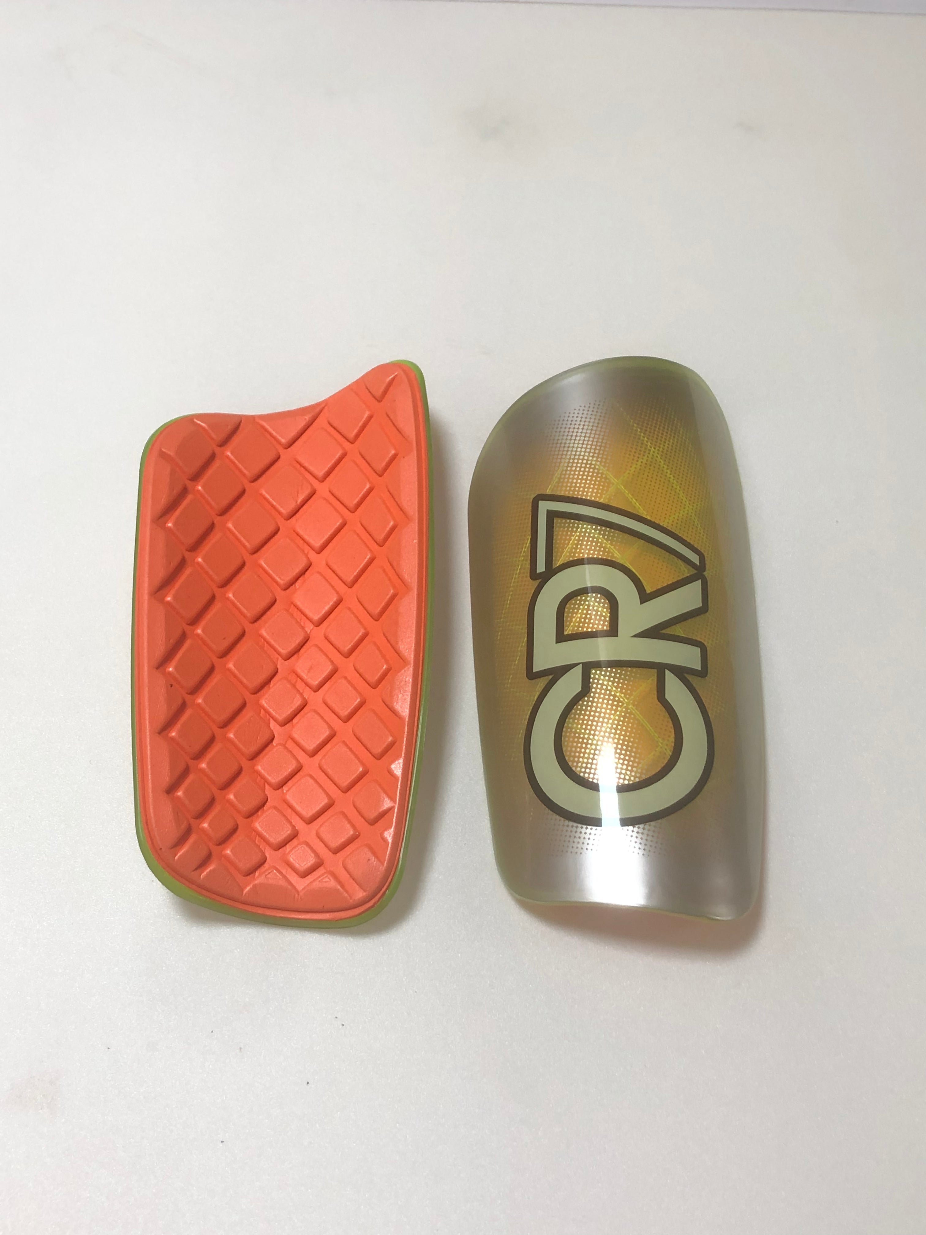 CR7 GOLD SHIN GUARDS