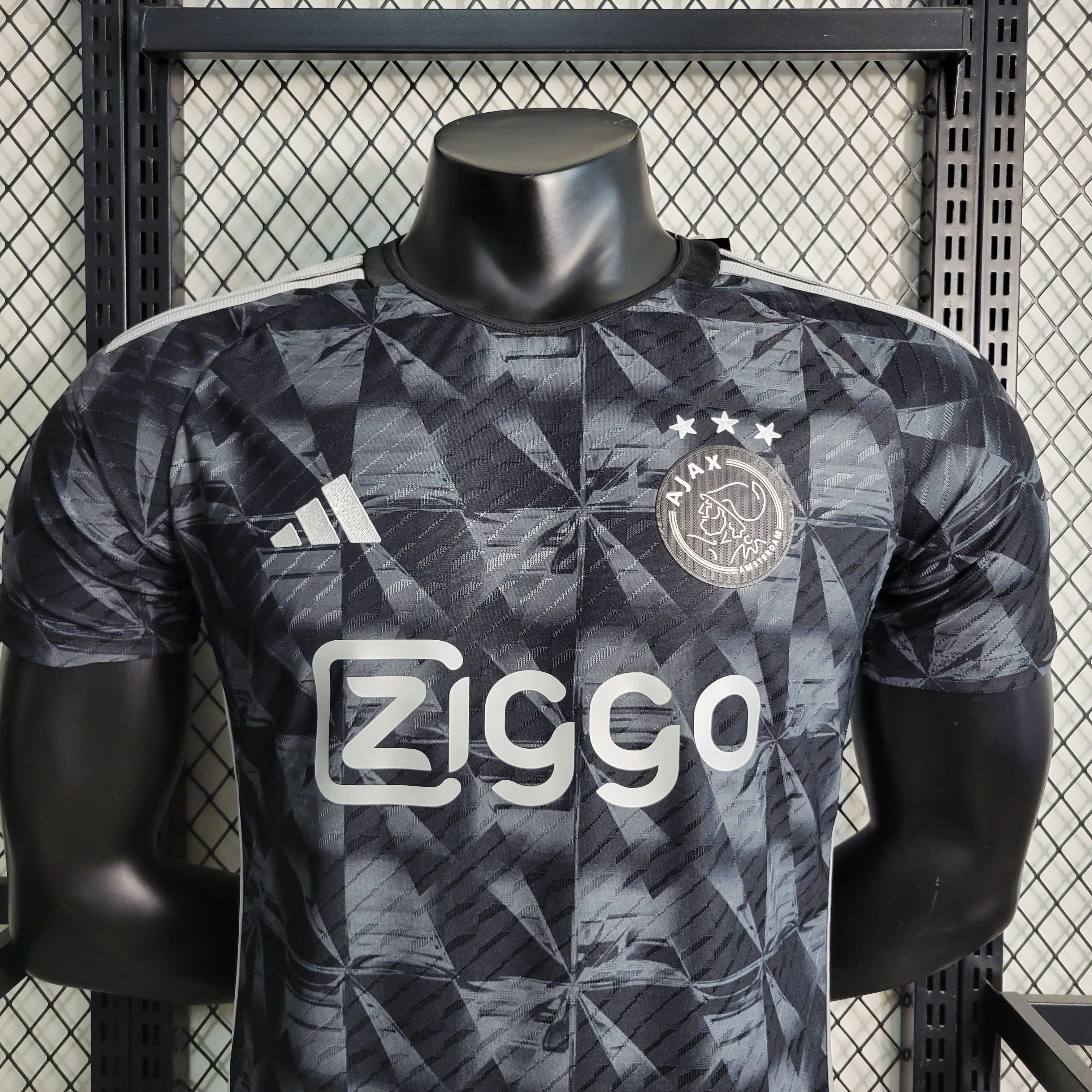 AJAX 3RD AWAY PLAYER VERSION