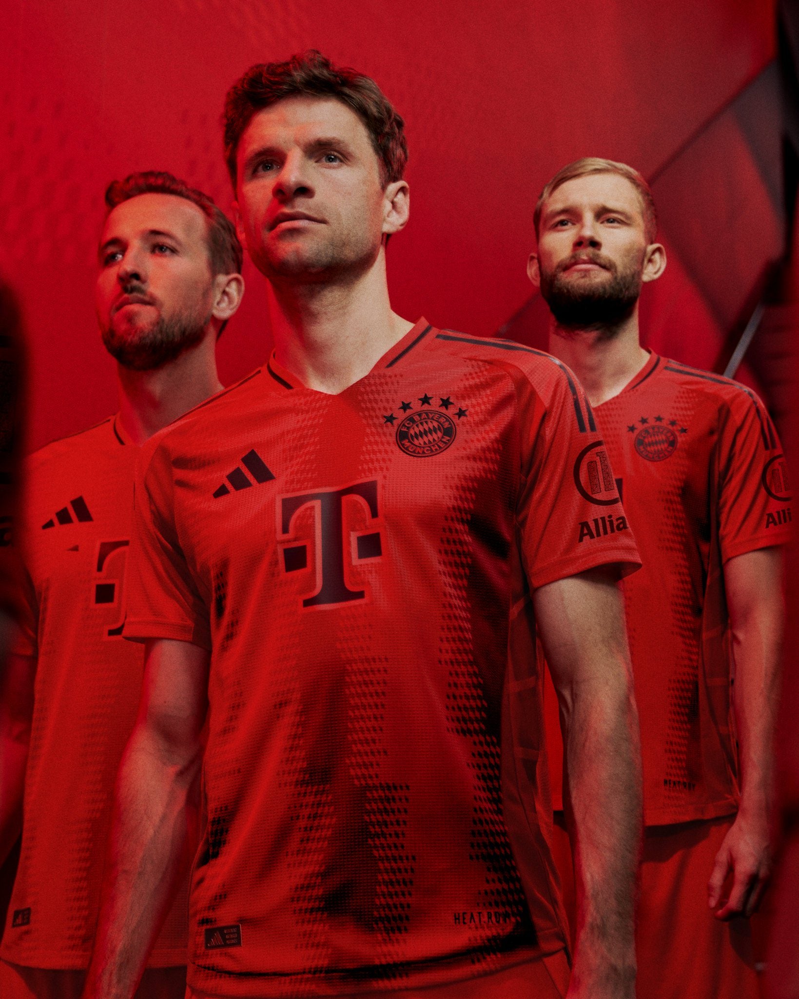 2024-2025 Bayern home jersey