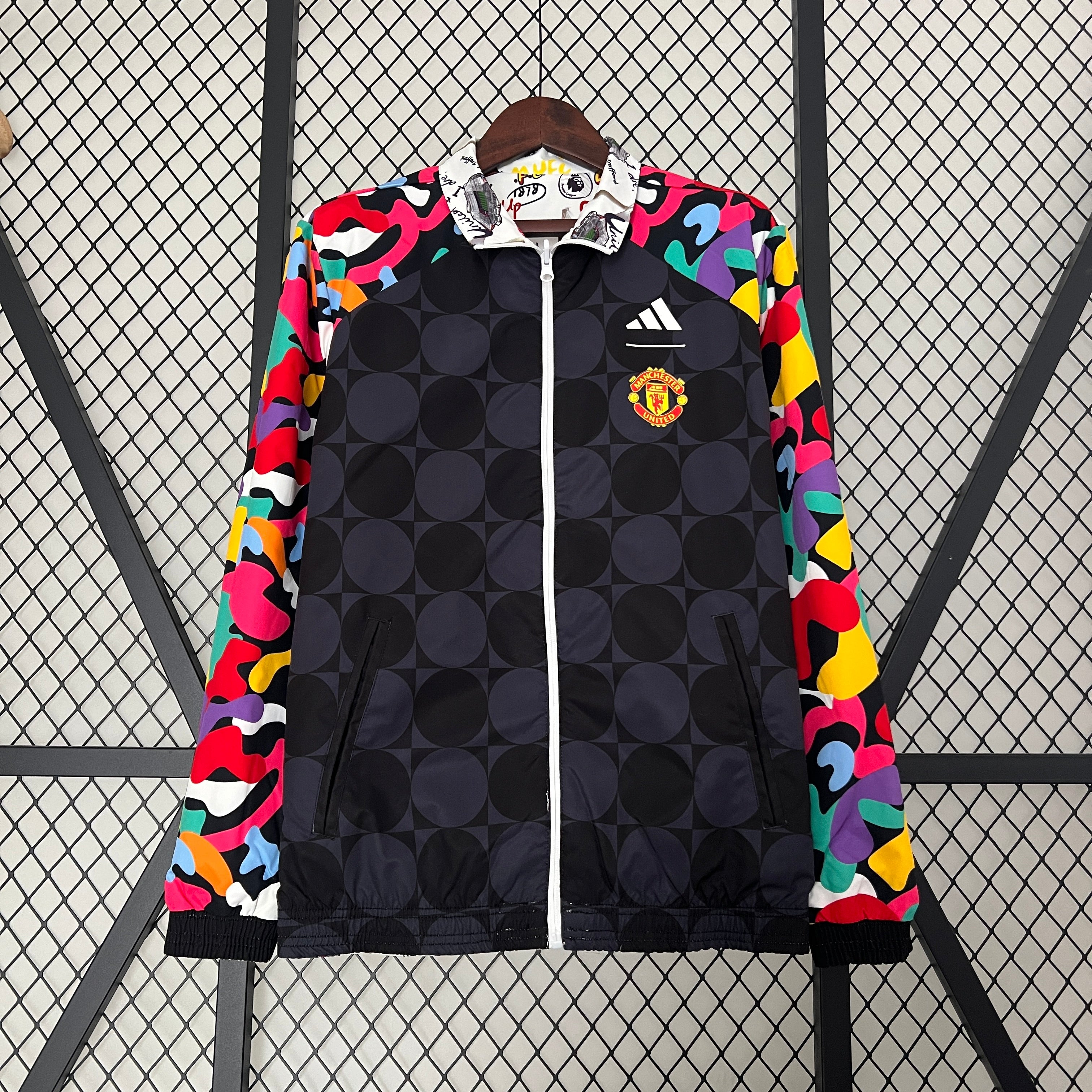 MANCHESTER UNITED REVERSIBLE JACKET