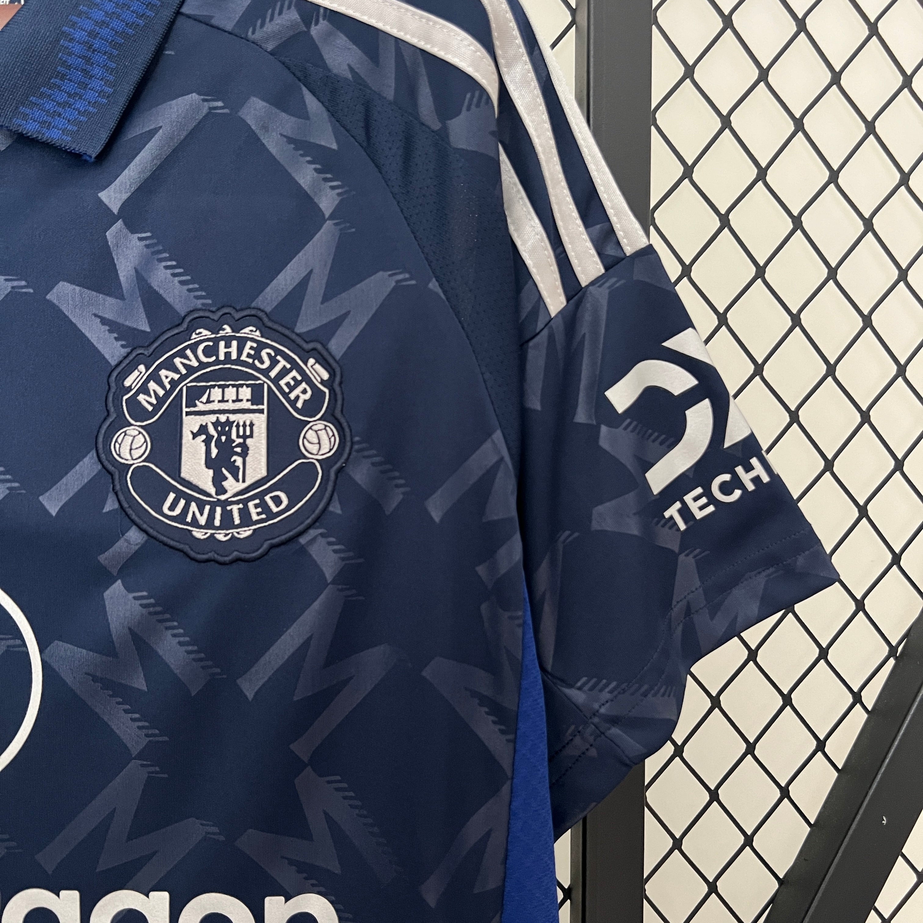 manchester united away soccer jersey 2024