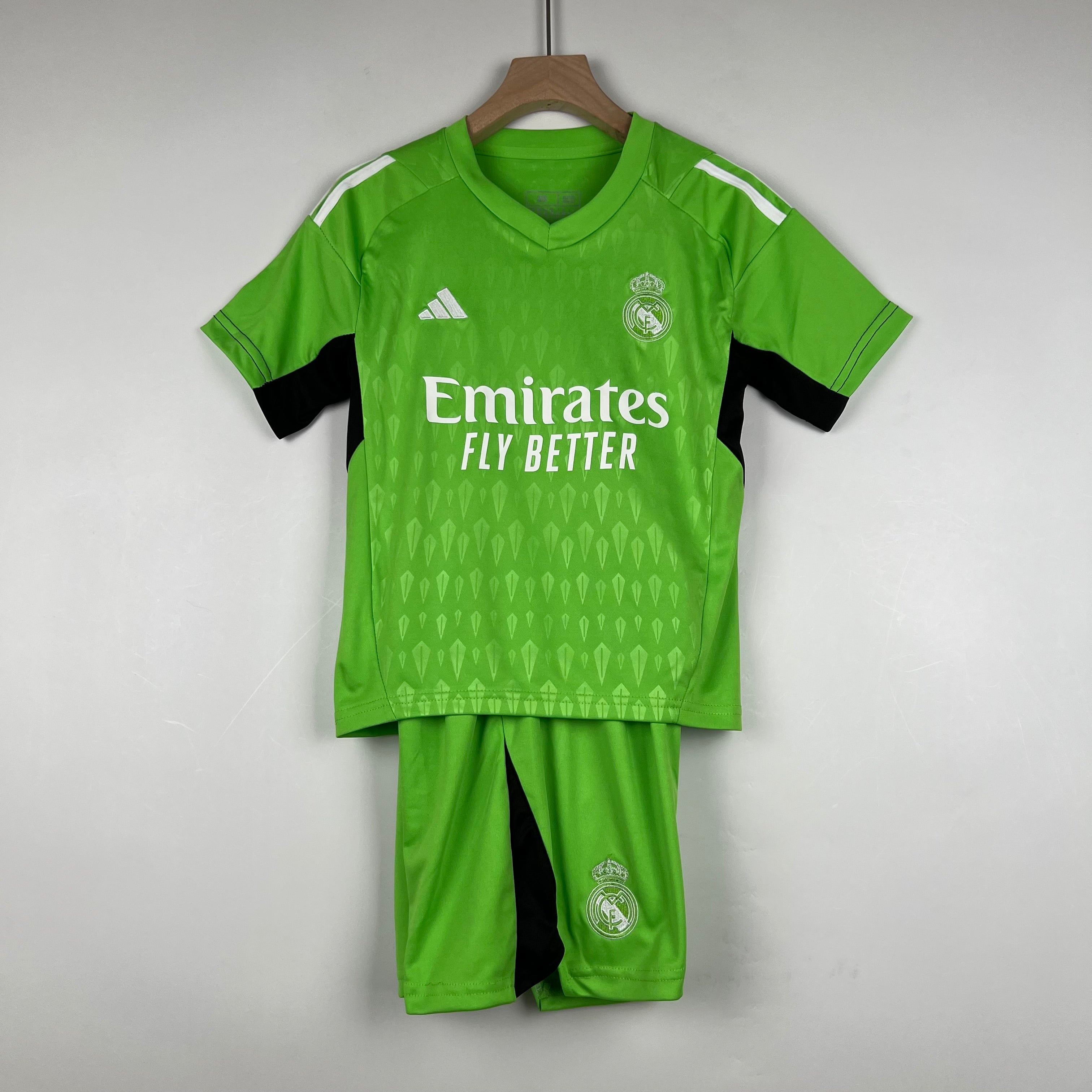 Real Madrid Green Goalkeeper kid kit size