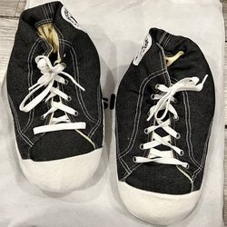 black converse slipper