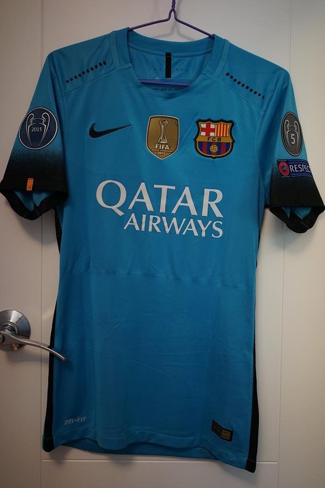 barcelona 2015 2016 away