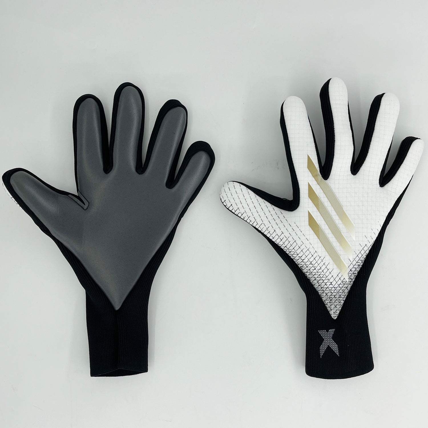 ADIDAS X GLOVE BLACK AND WHITE