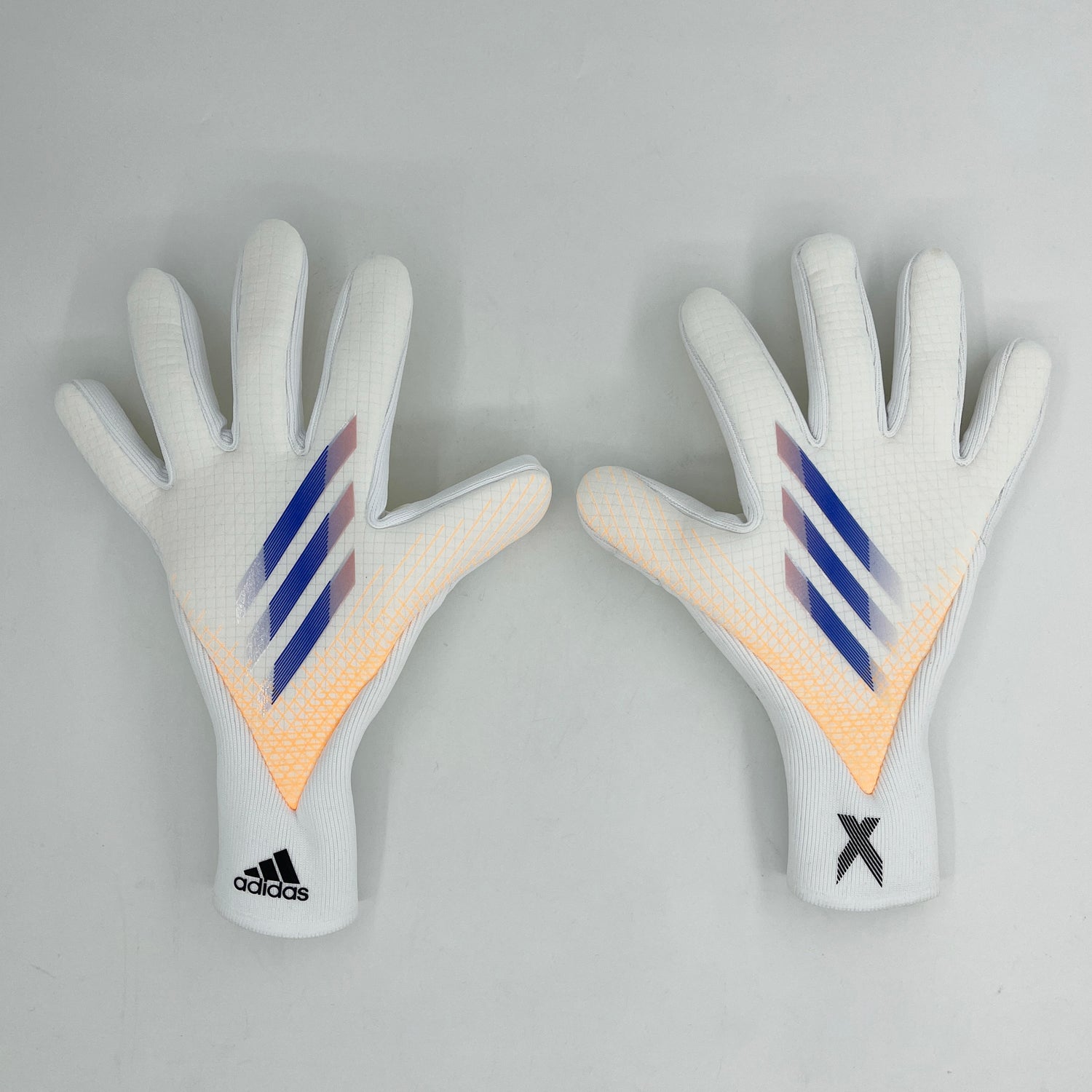 ADIDAS X WHITE GLOVES