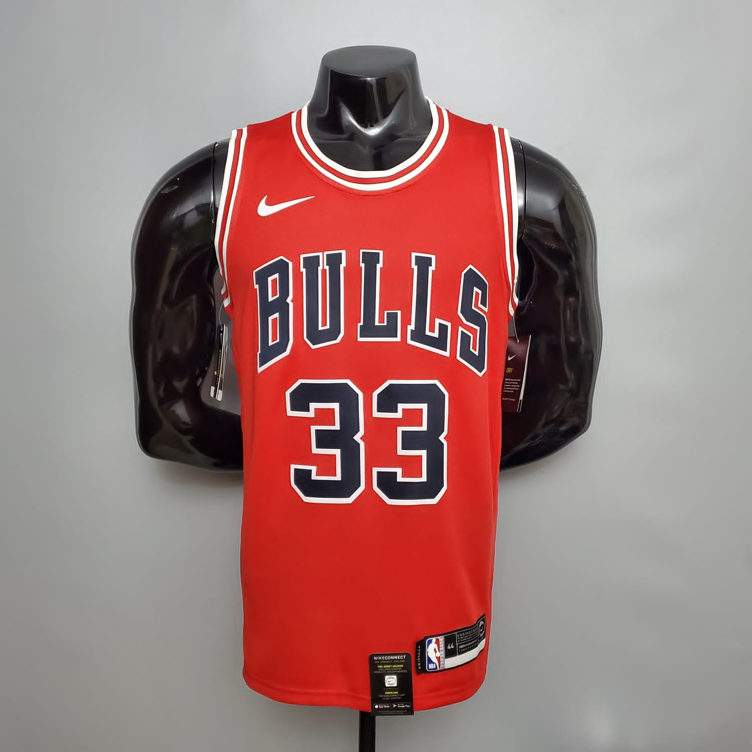 Bulls red 33