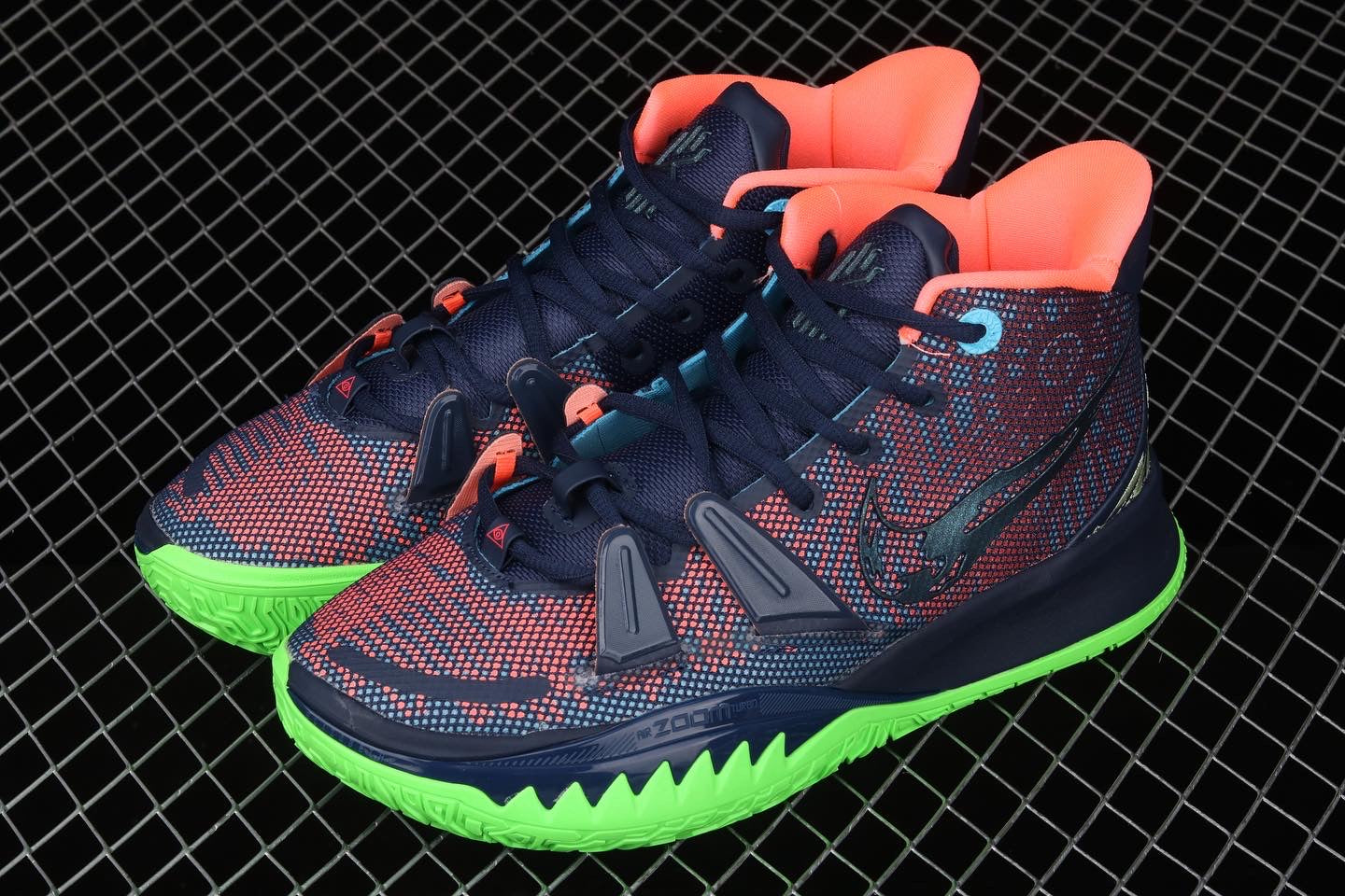 . Nk Kyrie 7 Pre Heat Ep