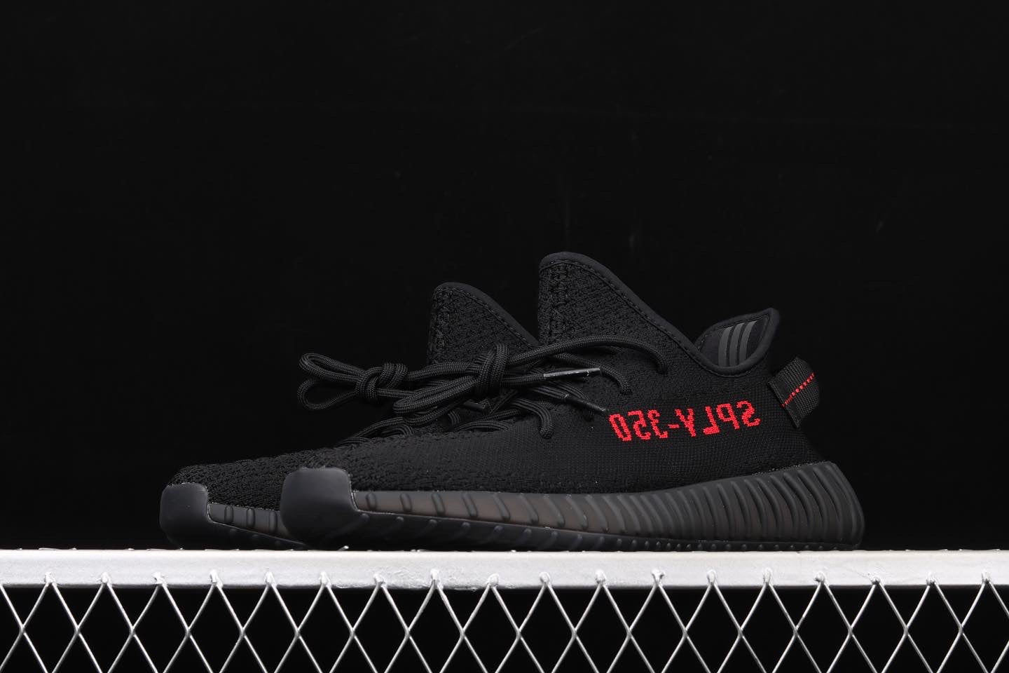 . Ad Yeezy 350 V2 Boost Basf CP9652