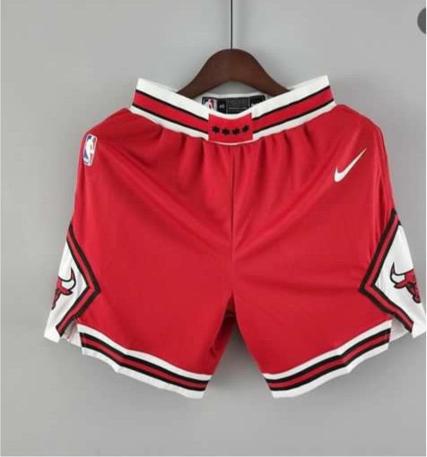 Chicago bulls red shorts