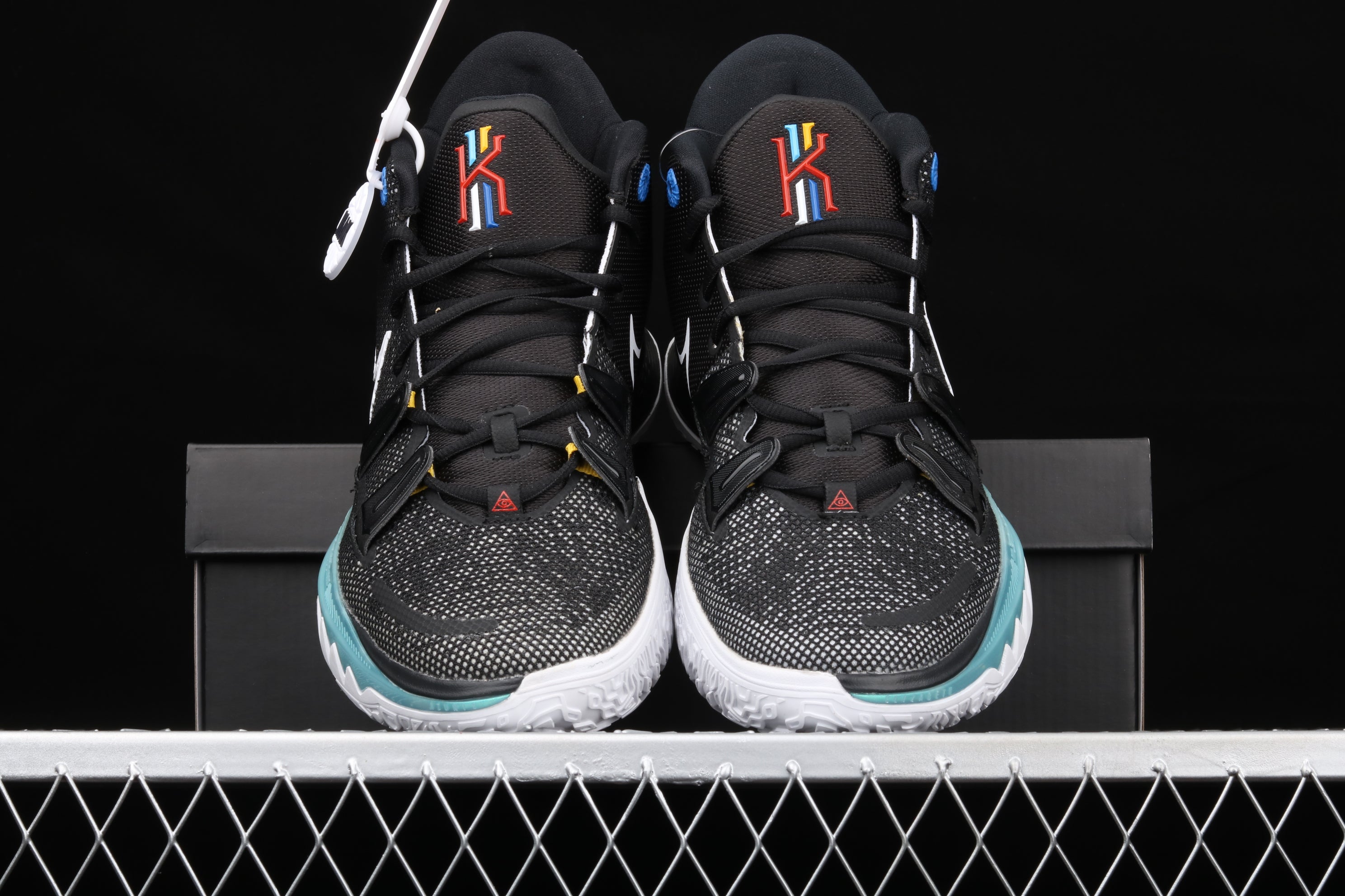 . Nk Kyrie 7 BK Black