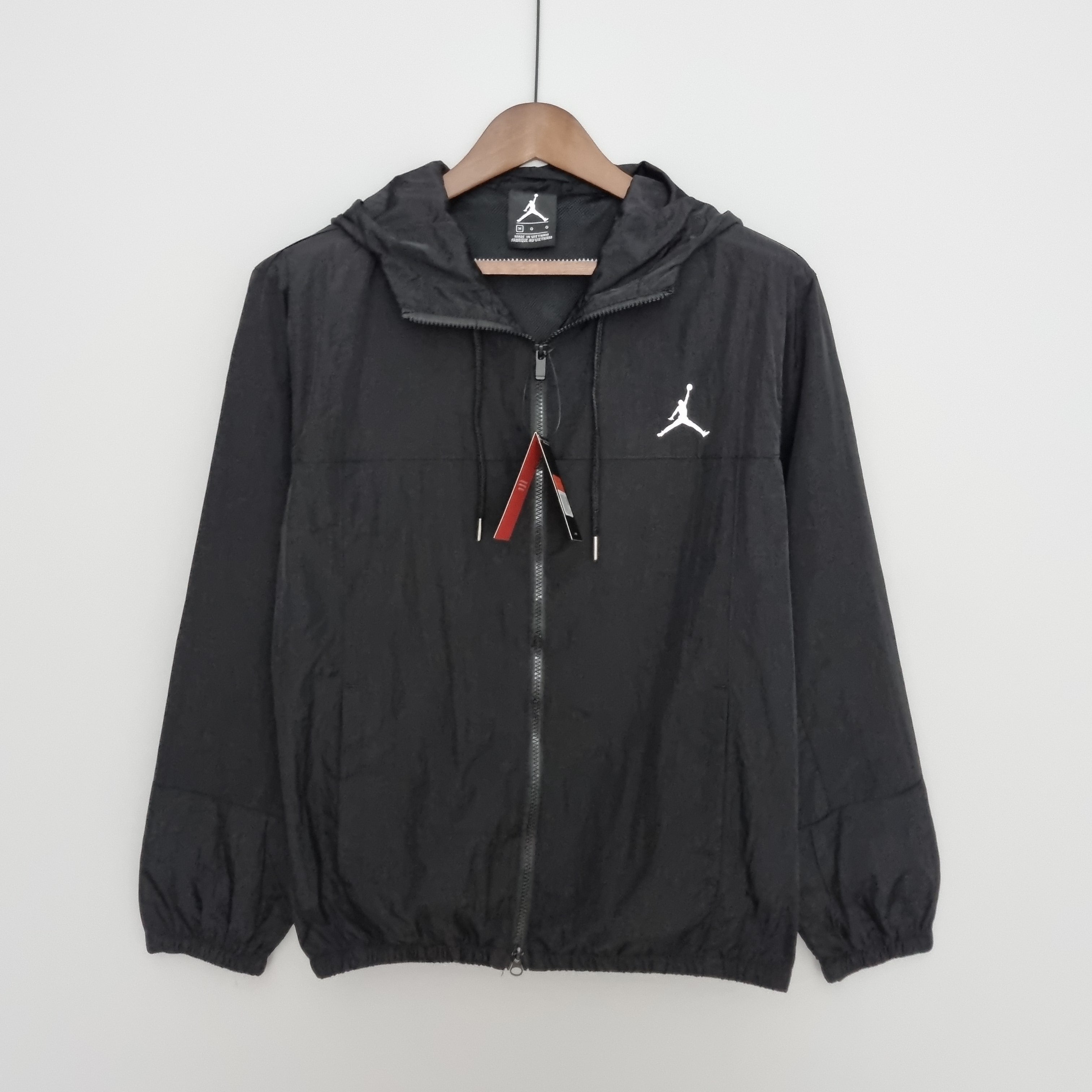 Black jordan windbreaker Universalsportswear.lb