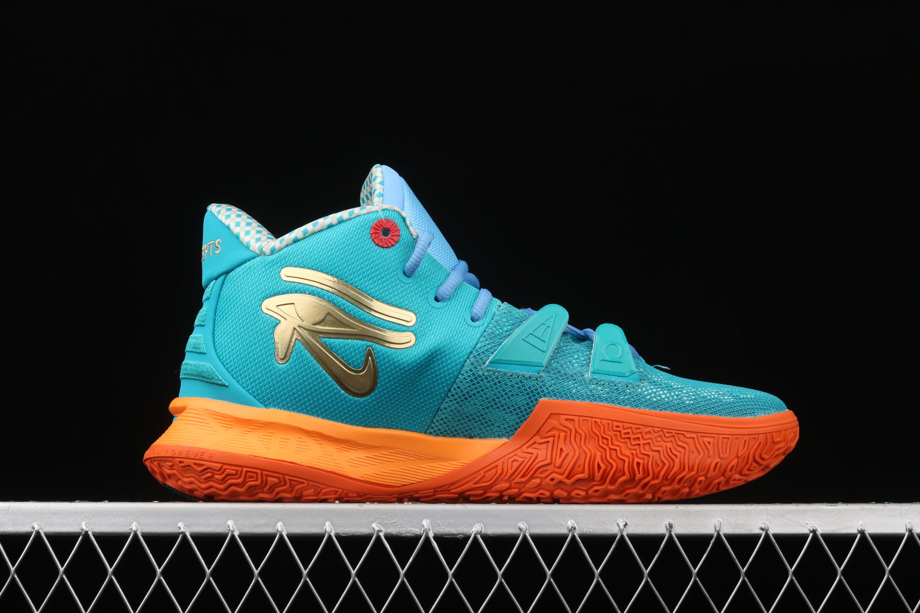 . NK Kyrie 7 “CONCEPT”