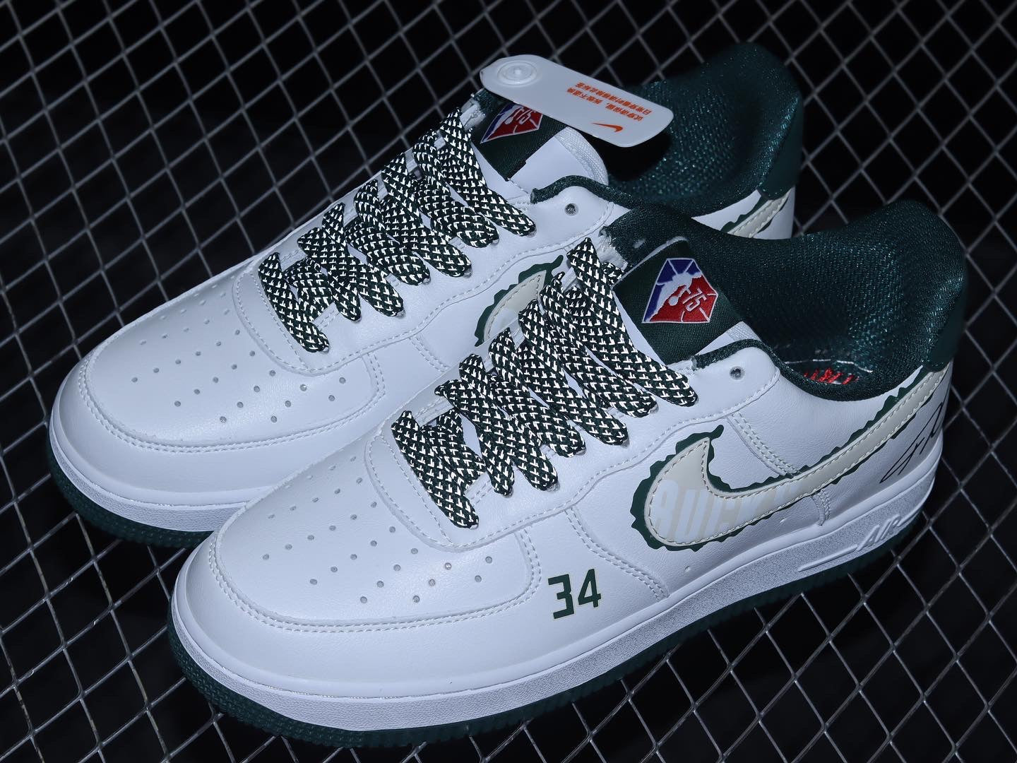 . Nk Air Force 1'07 Low  Bucks nba edition 3️⃣4️⃣ . 36—45